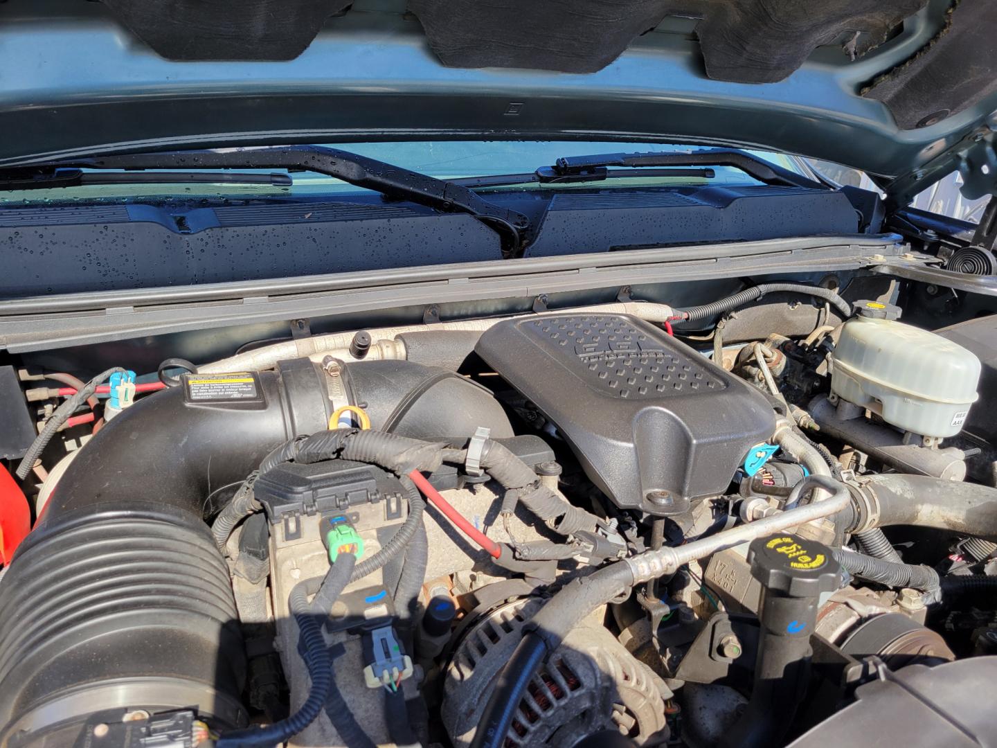 2008 Blue /Tan Chevrolet Silverado 2500HD LT (1GCHK23628F) with an 6.6L engine, 5 Speed Automatic transmission, located at 450 N Russell, Missoula, MT, 59801, (406) 543-6600, 46.874496, -114.017433 - $3400 just spent on new tires, New glow plugs, Ball joints, complete 4 wheel brake job including rotors, fresh service etc!! 6.6 Duramax Diesel. Automatic Transmission. 4WD. New Tires. AM FM CD. Power drivers Seat. Air Cruise Tilt. - Photo#14